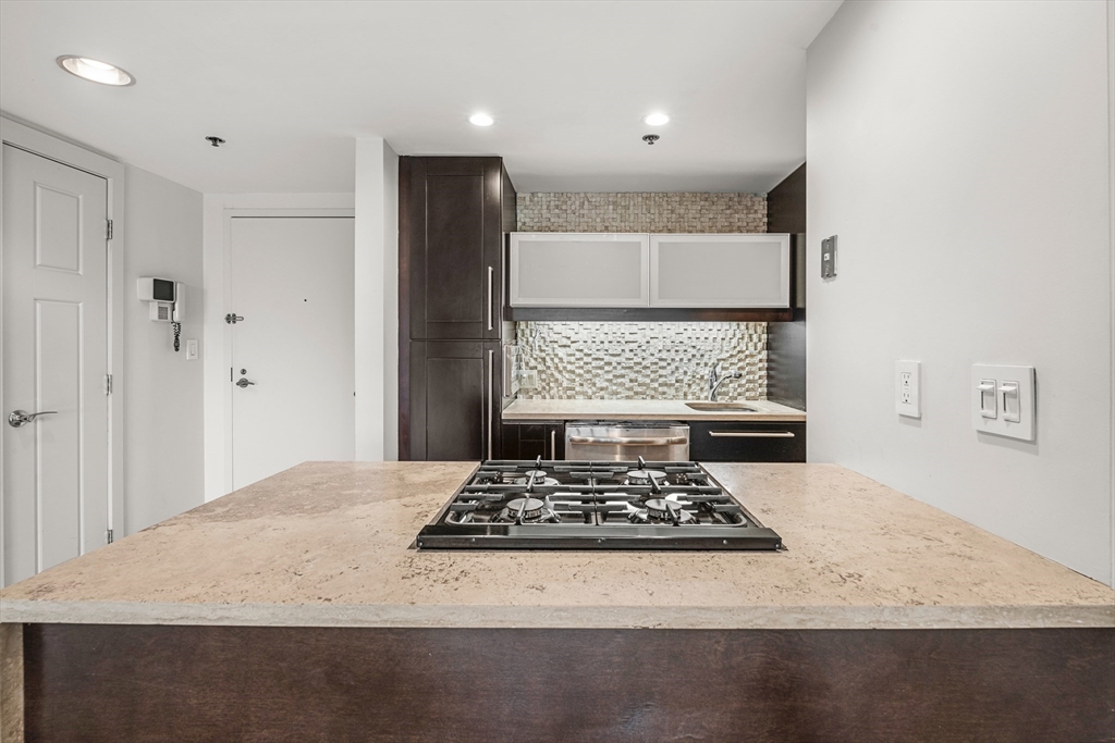 170 Tremont St # 702