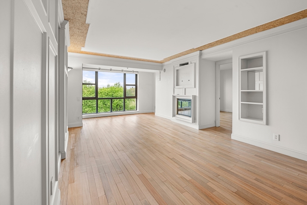 170 Tremont St # 702