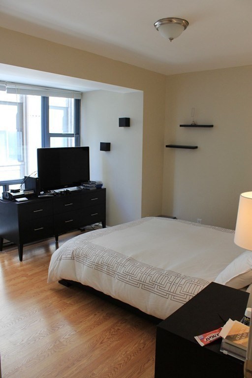 170 Tremont St # 606