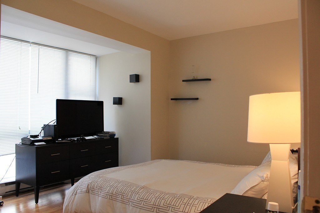 170 Tremont St # 606