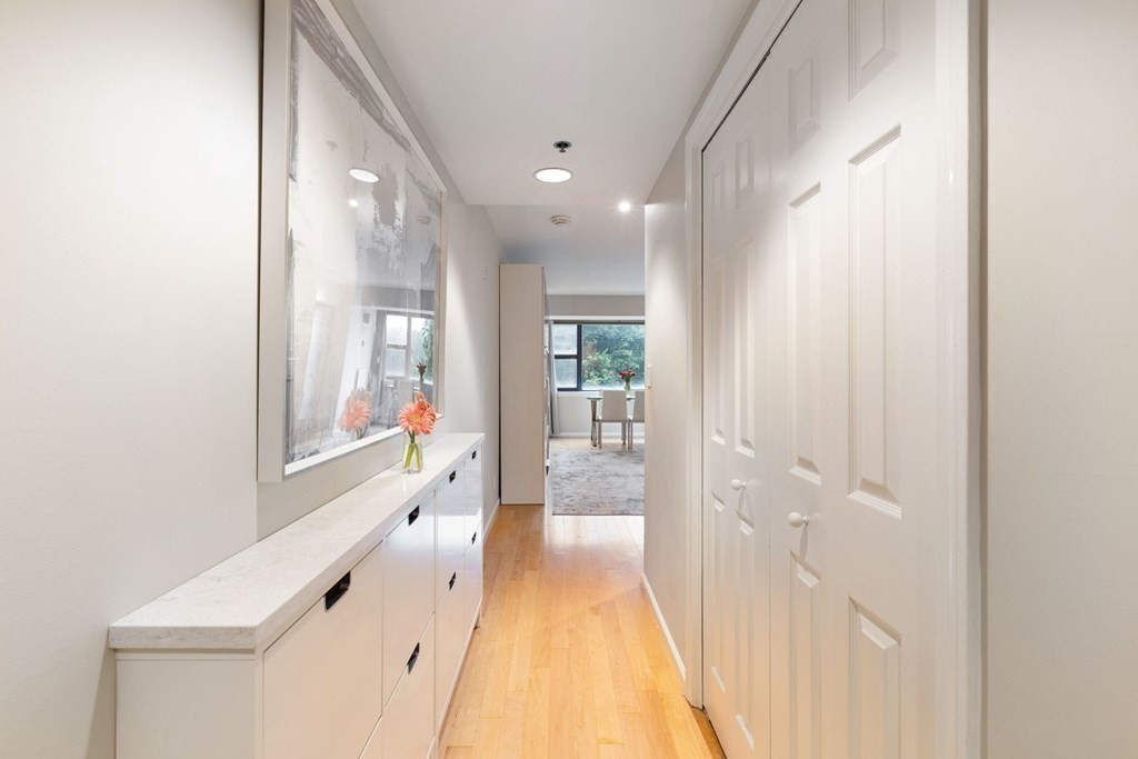 170 Tremont St # 401