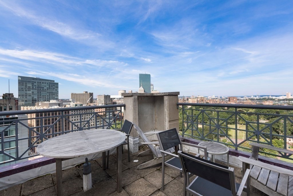 170 Tremont St # 401