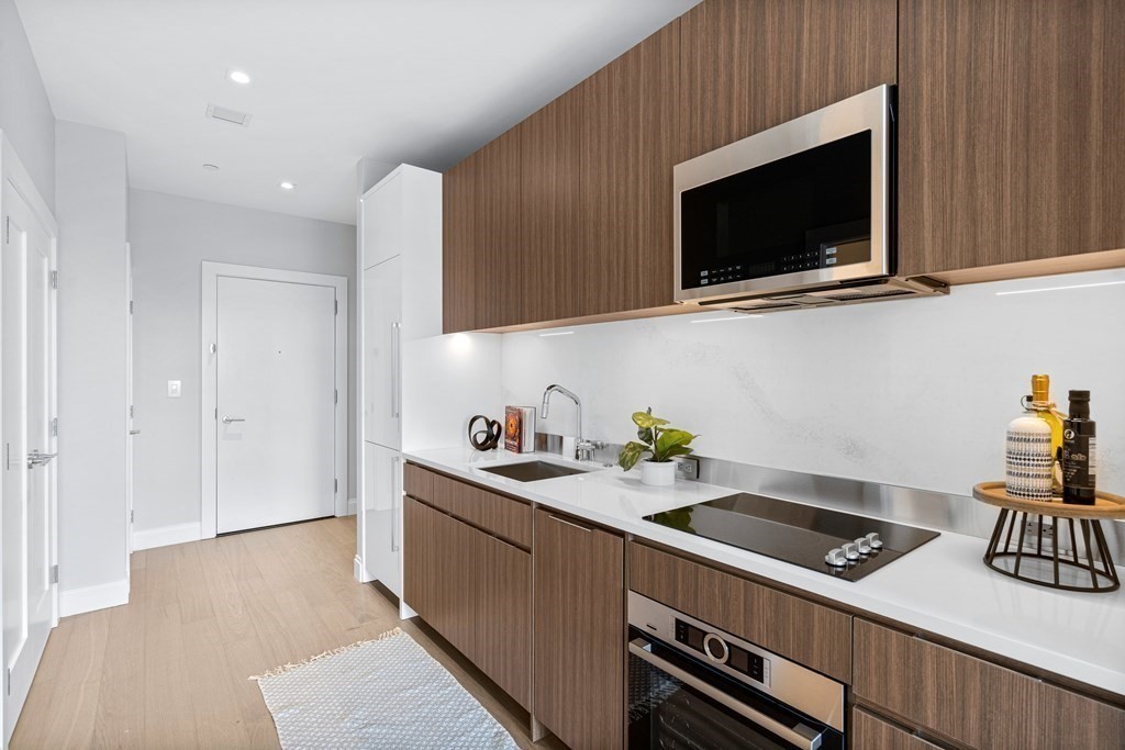 100 Shawmut Ave # 910