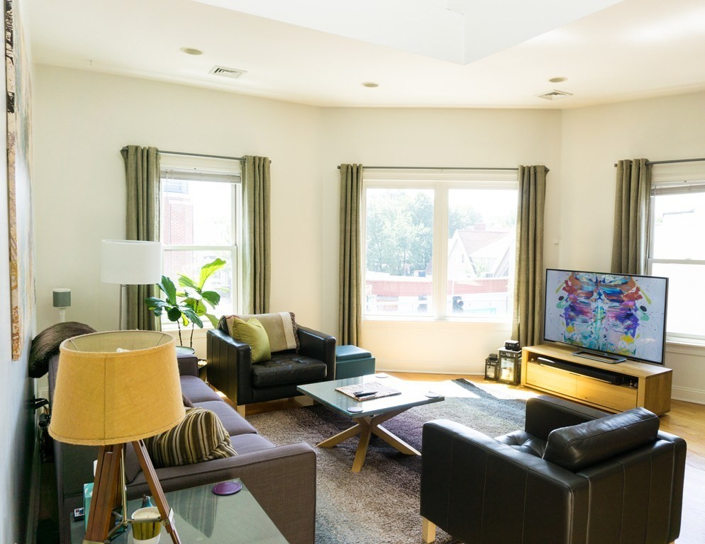 938-940 Dorchester Ave # 3