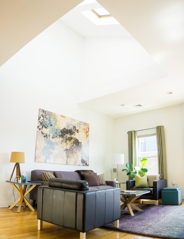 938-940 Dorchester Ave # 3