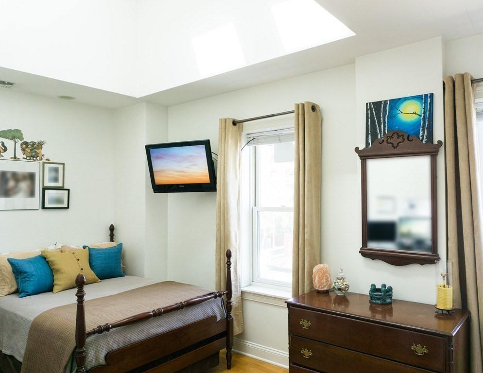 938-940 Dorchester Ave # 3