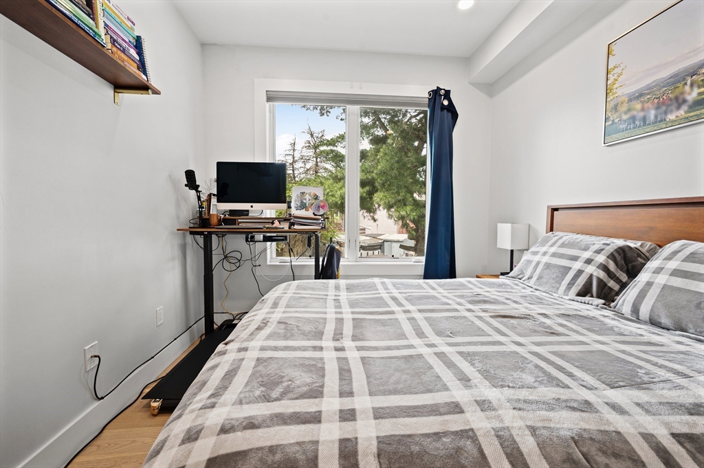 105 Washington St. # 2B