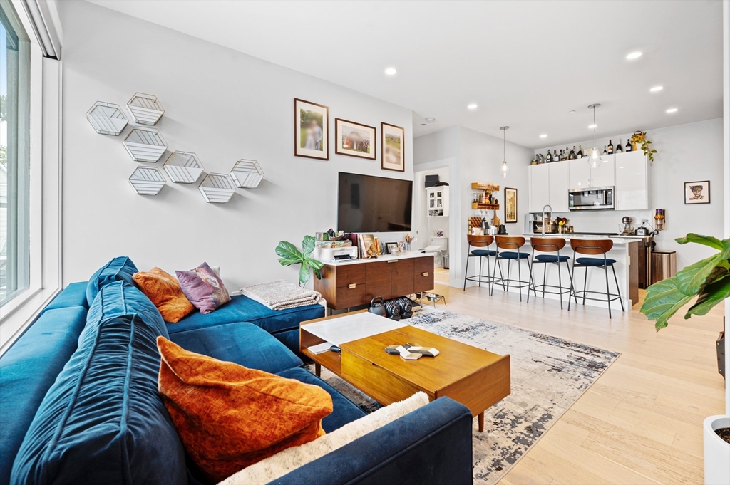 105 Washington St. # 2B