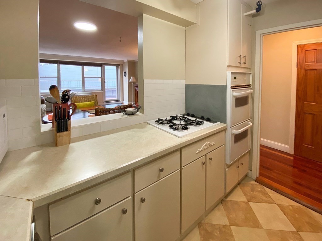 151 Tremont Street # 6D