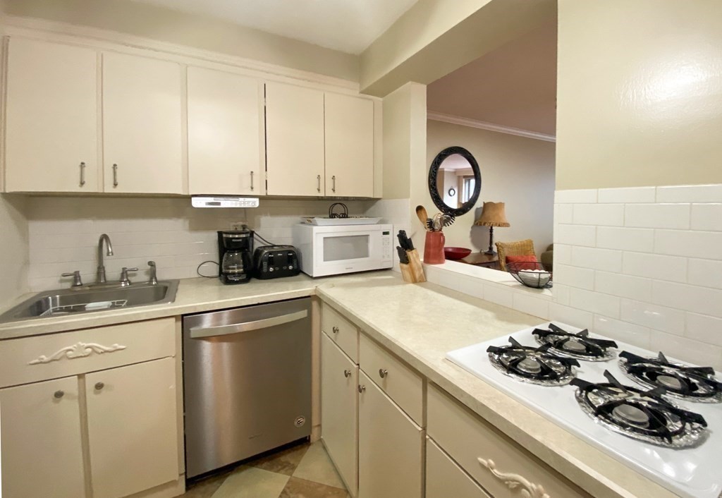 151 Tremont Street # 6D