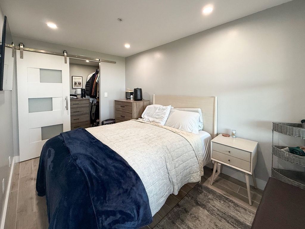 151 Tremont St # 11G