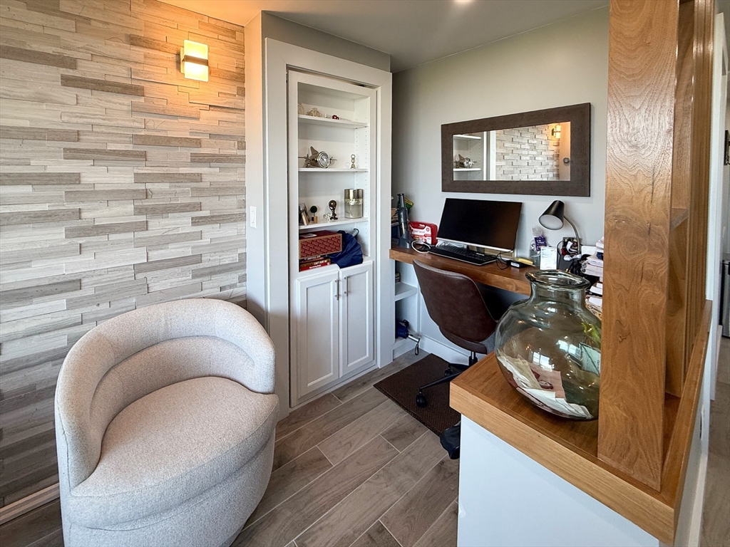 151 Tremont St # 11G