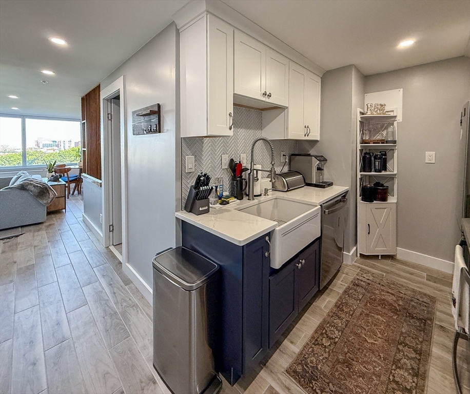 151 Tremont St # 11G