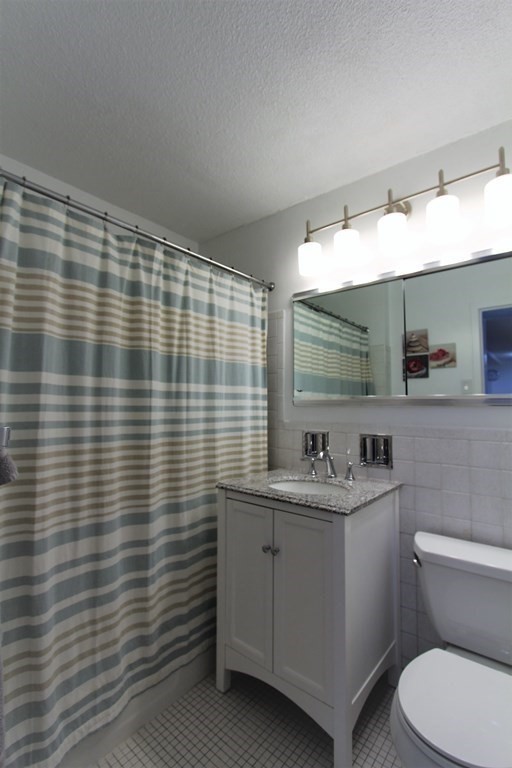 151 Tremont St # 16A