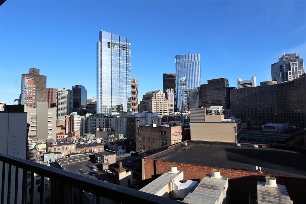 151 Tremont St # 16A