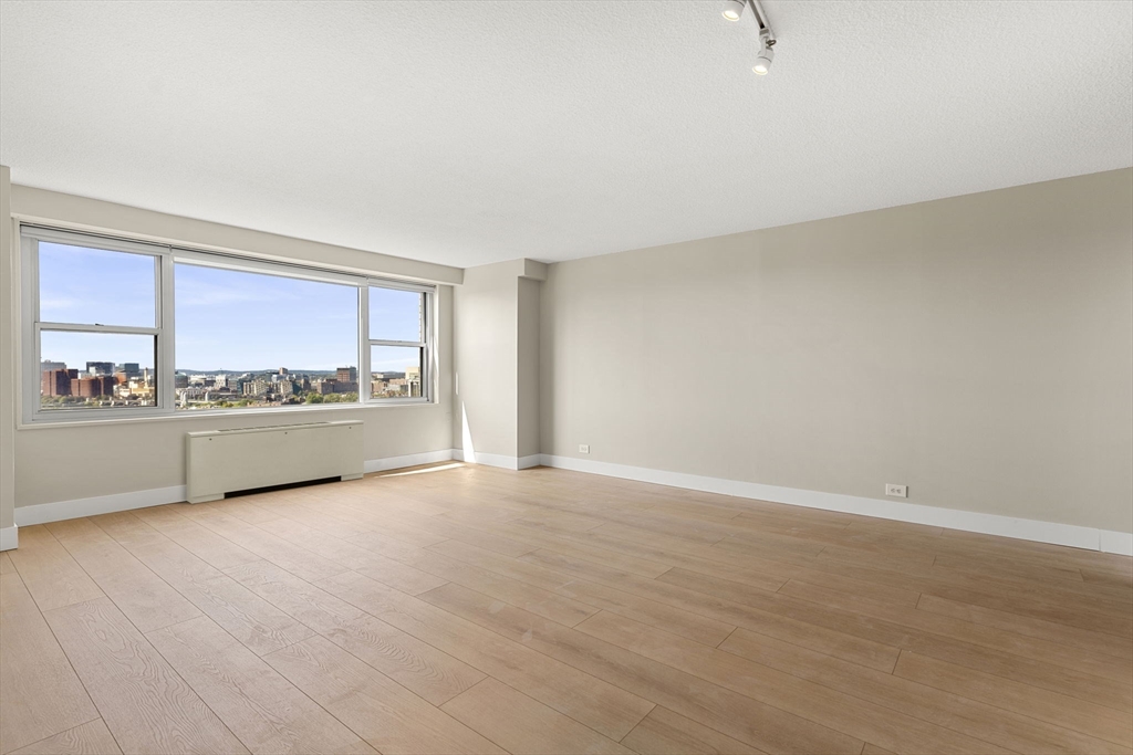 151 Tremont St # 23P