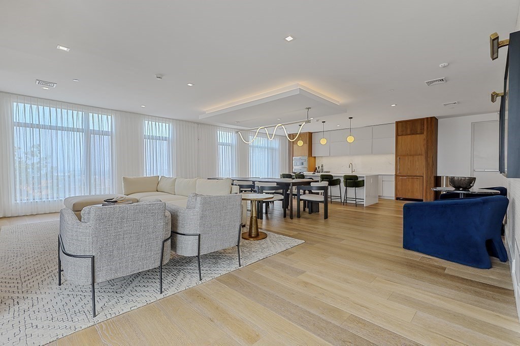 191 Washington Street # 513