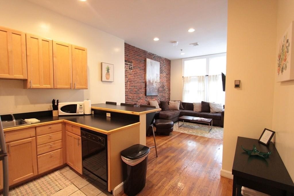 49-51 Temple Place # 3F