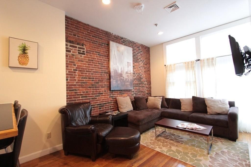 49-51 Temple Place # 3F