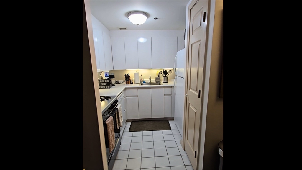 170 Tremont St # 205