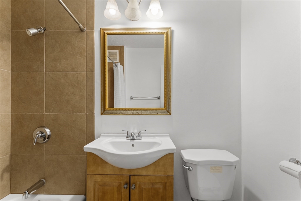 151 Tremont St # 11U