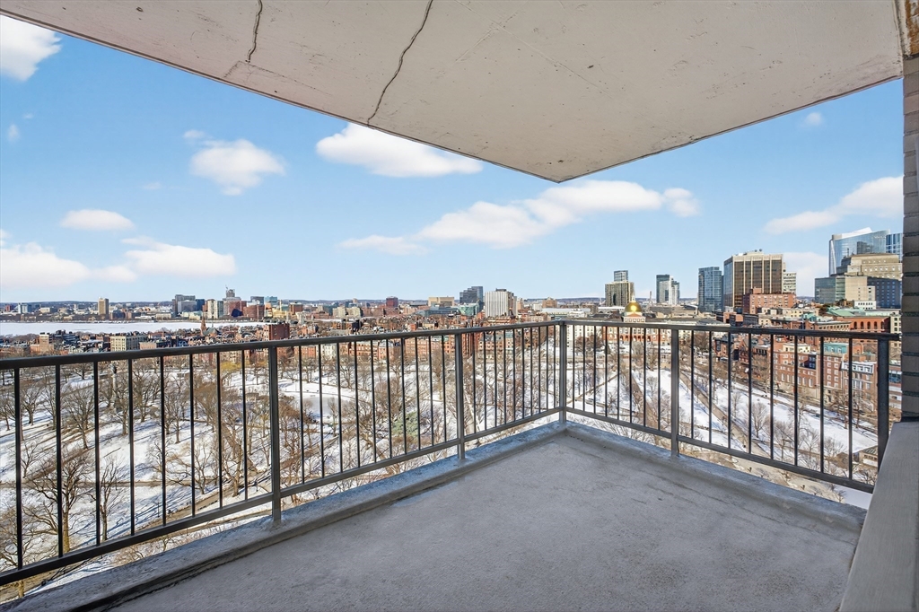 151 Tremont St # 24P