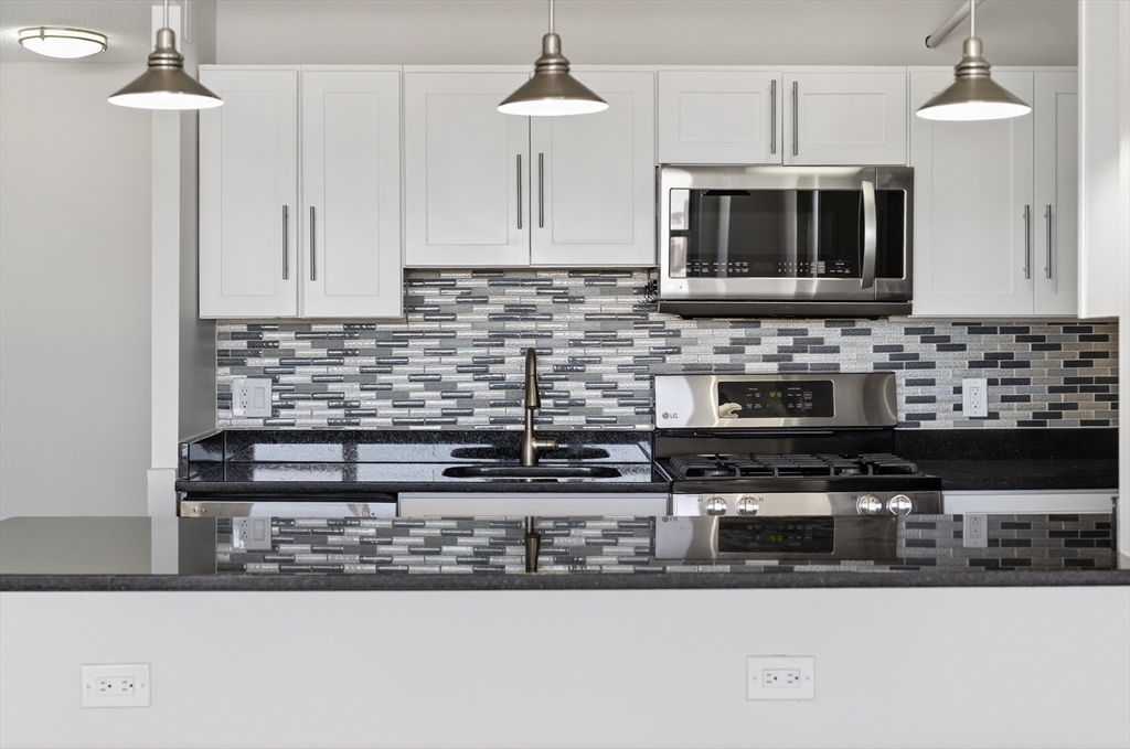 151 Tremont St # 24P