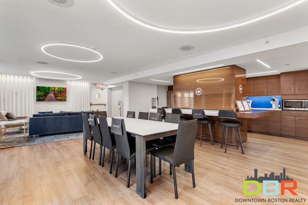 151 Tremont St # 12U