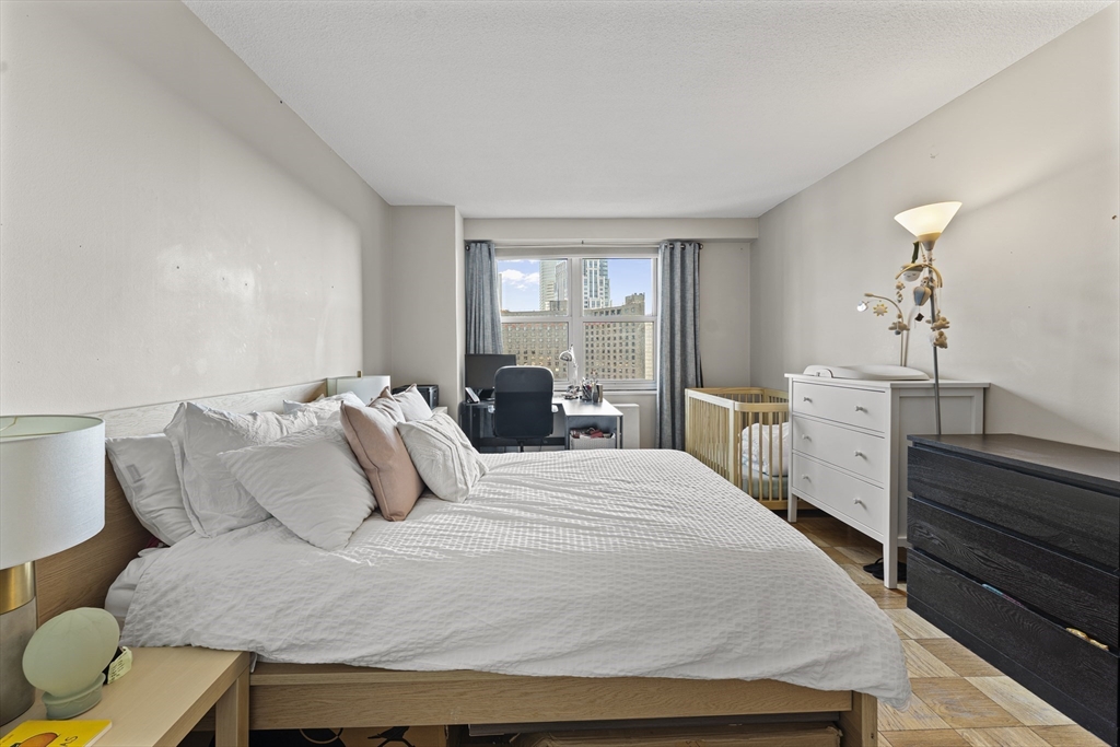 151 Tremont St # 19T