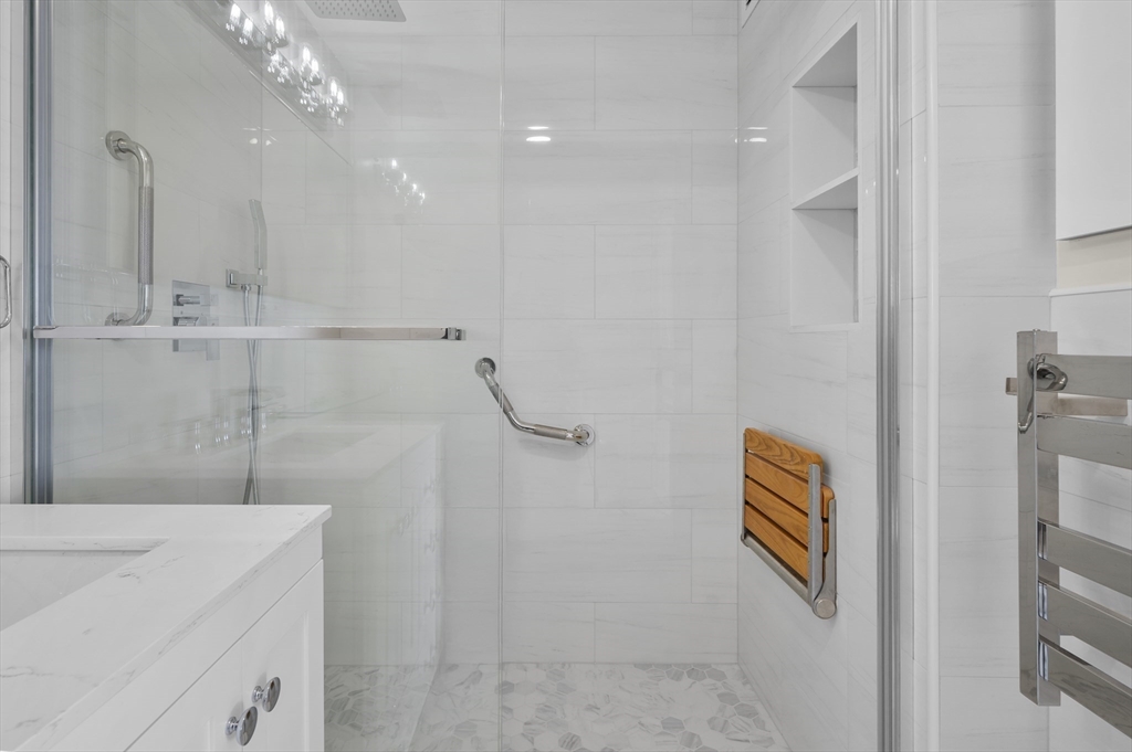 151 Tremont St # 18M