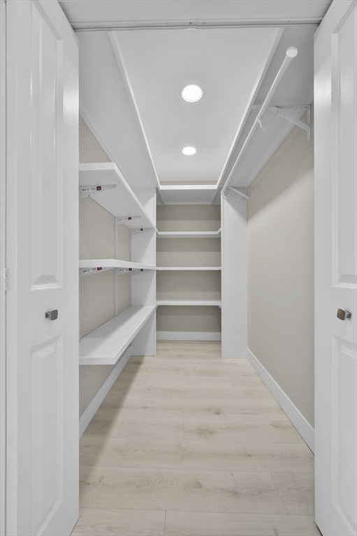 151 Tremont St # 18M