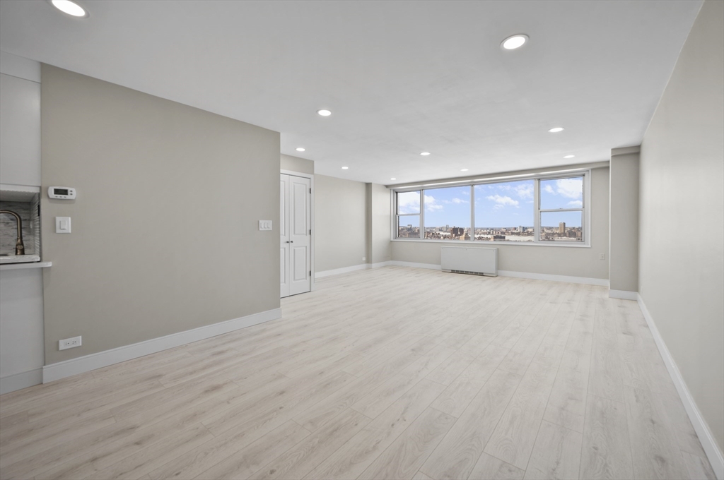 151 Tremont St # 18M