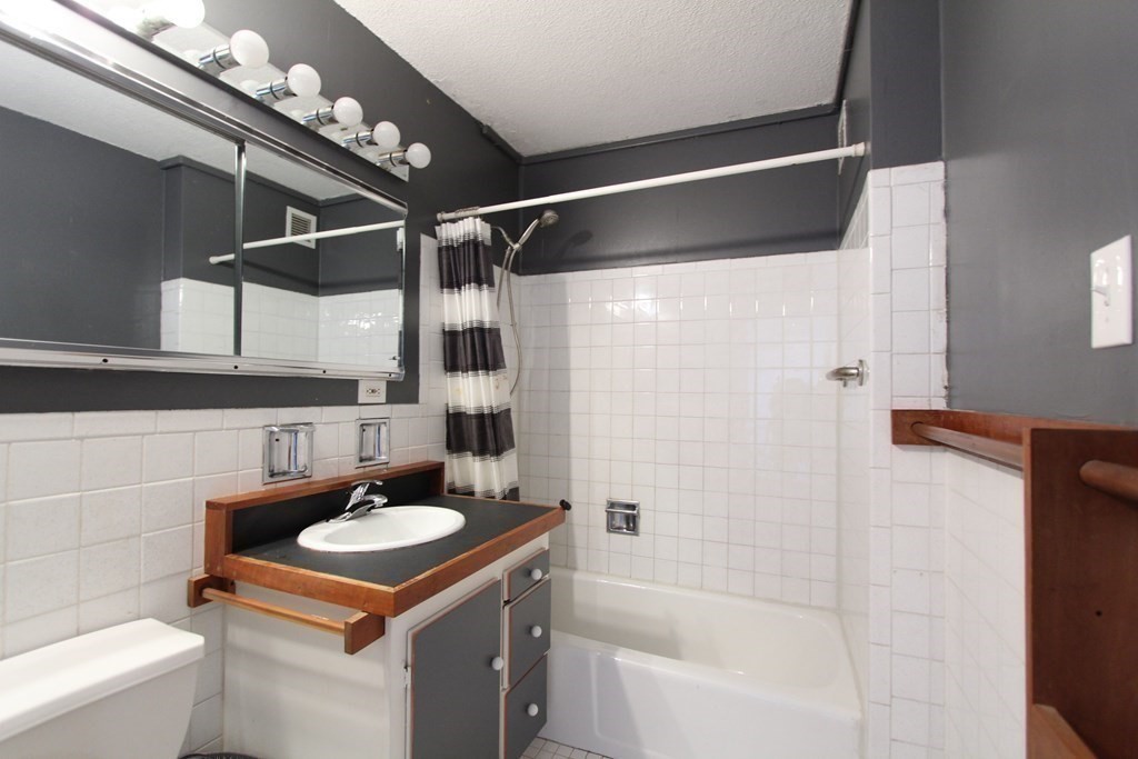 151 Tremont St # 25K