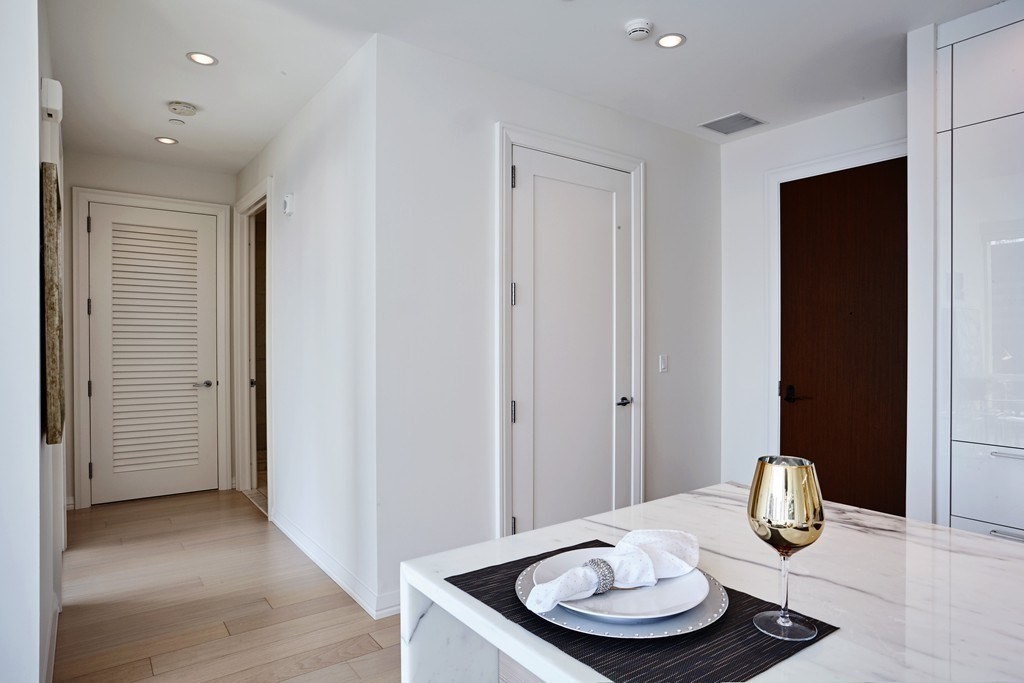 1 Franklin Street # 3409