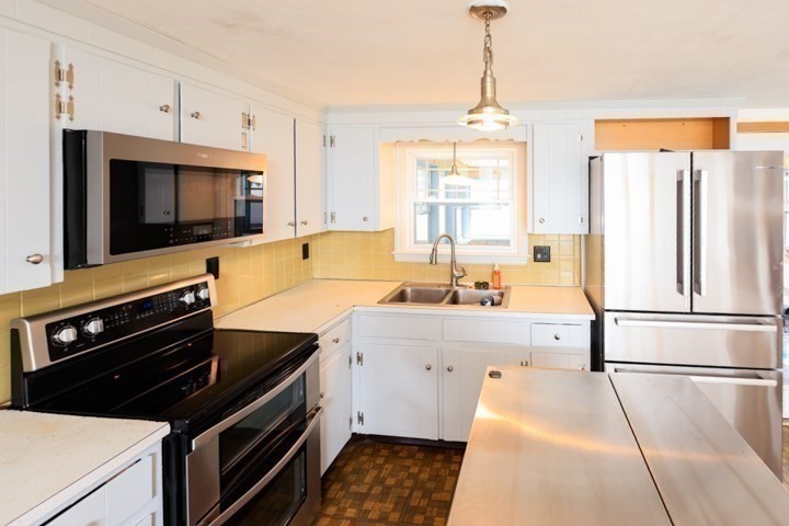 16 Willow Rd