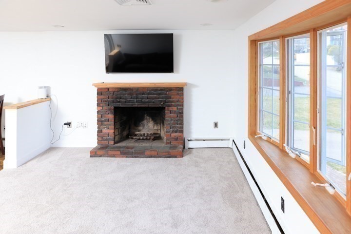 16 Willow Rd
