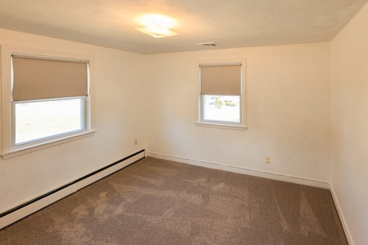 16 Willow Rd