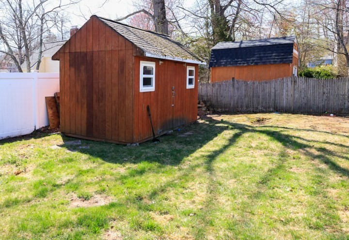 16 Willow Rd