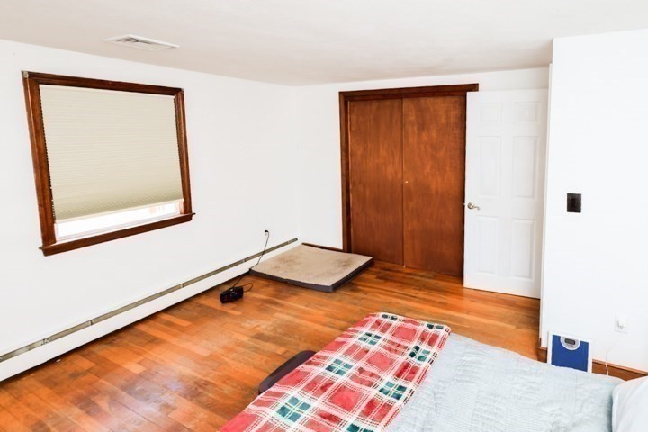 16 Willow Rd