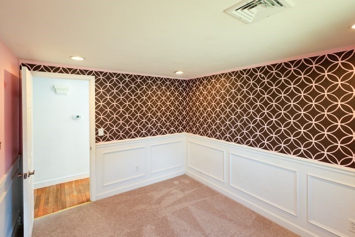 16 Willow Rd