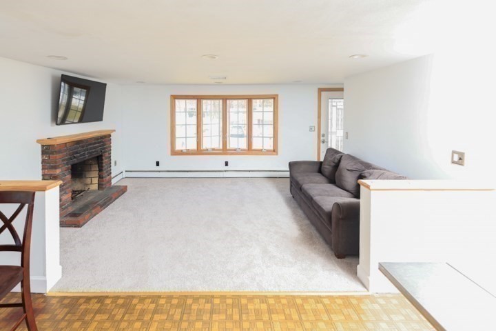16 Willow Rd