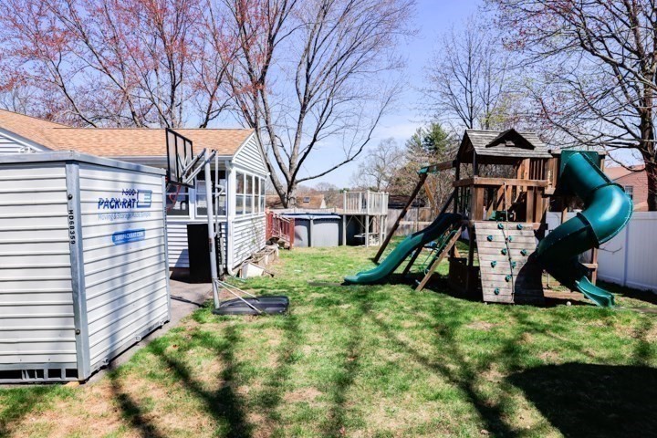 16 Willow Rd