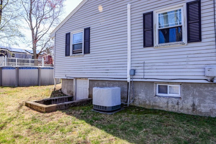 16 Willow Rd