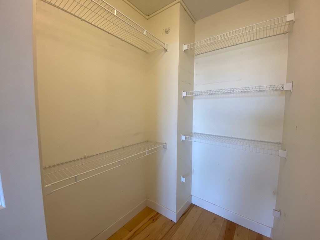 151 Tremont St # 18K