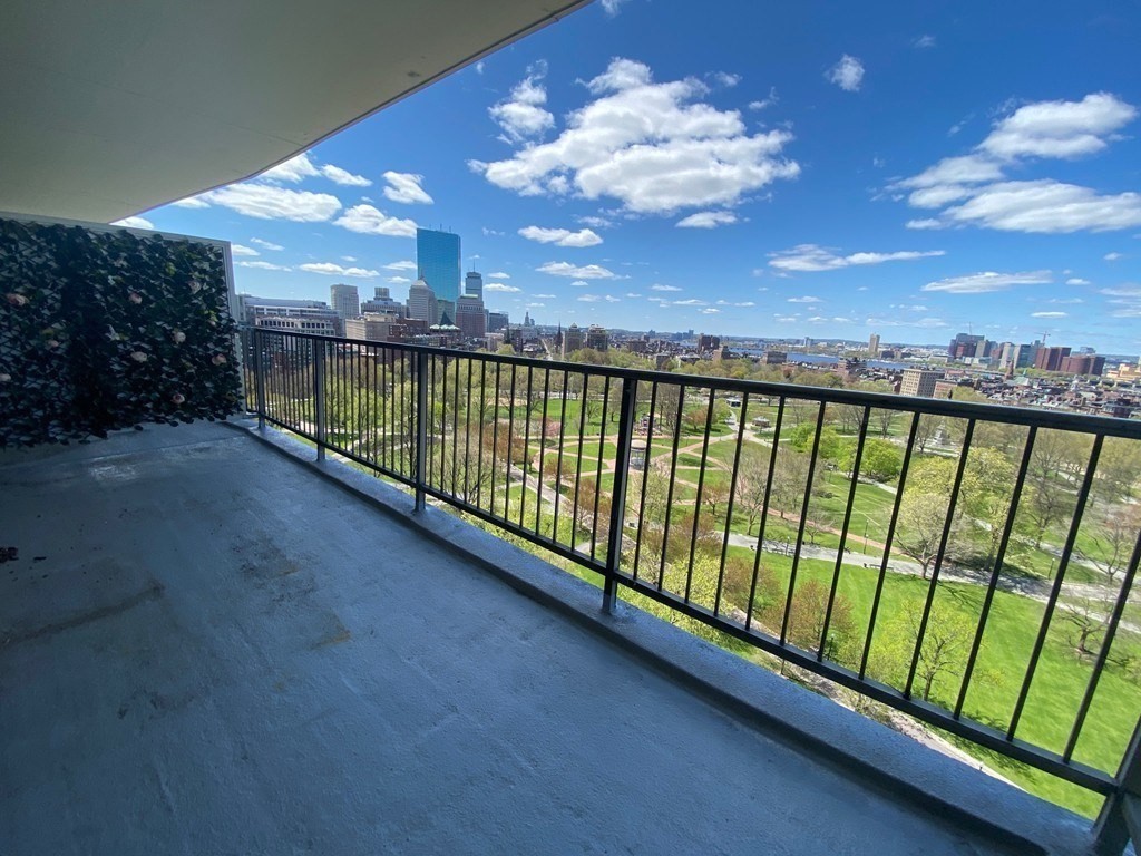 151 Tremont St # 18K