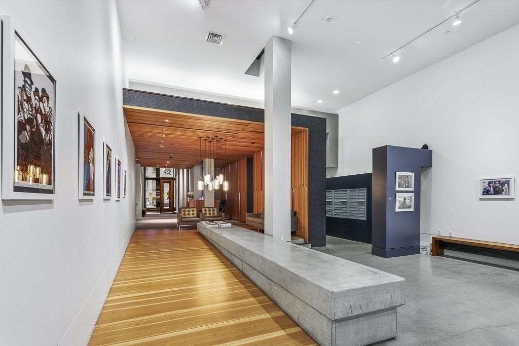 346 Congress Street # 611