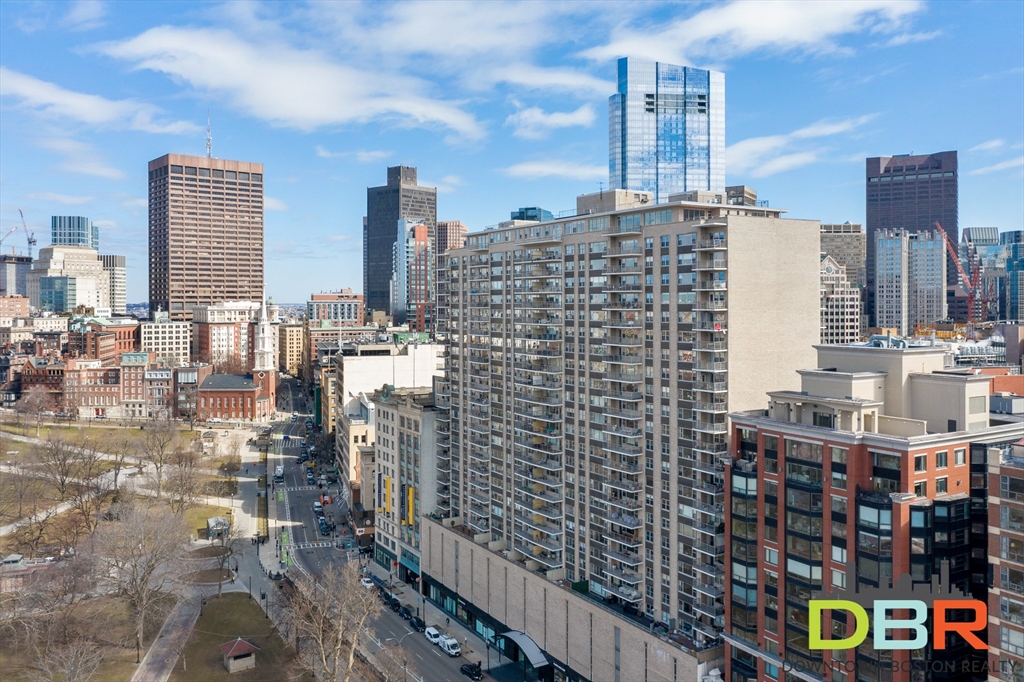 151 Tremont # 22F