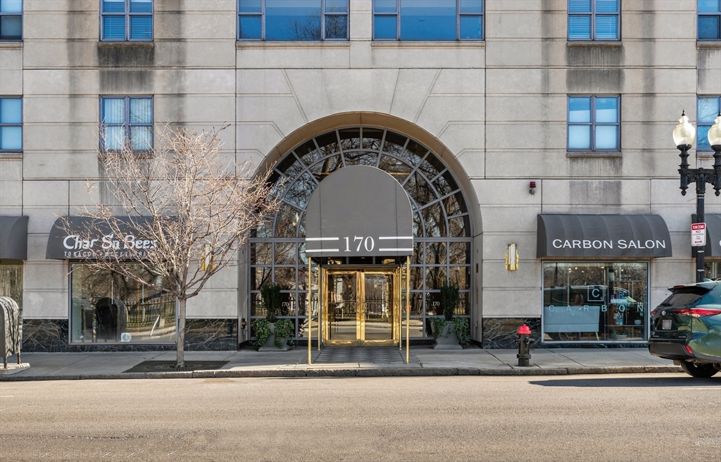 170 Tremont St # 1501