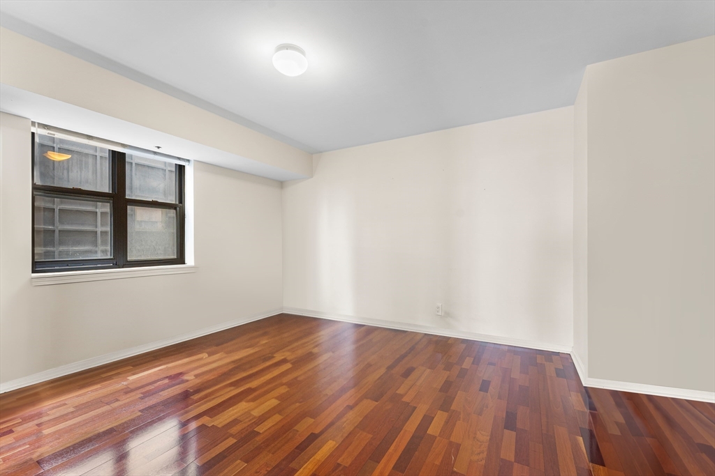 170 Tremont St # 1501