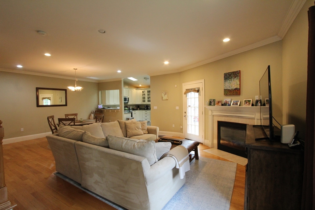 31-33 Florence St # 31